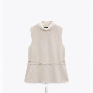 Zara tröja 💞 - Säljer denna jättefina tröjan från Zara💞 jättebra skick 