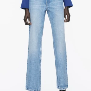 Zara jeans storlek 40 - Oanvända zara jeans med lappen på, storlek 40