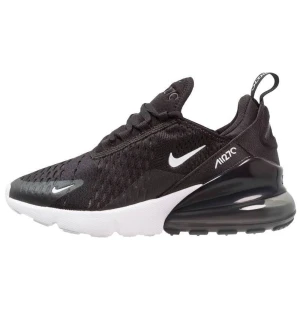 Nike 270 - Knappt använda onödigt att ha dom om jag aldrig använder så säljer vidare 