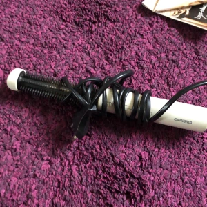 Stylingborste - Stylingborste, ganska använd, kan rengöra. Pris diskuterbart ❤️🩷