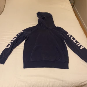 Tröja  - Köpt på NK kids välvårdad 