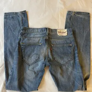 Vintage Levis jeans 504 straight💕 skriv till mig för mått (obs passar xs och xxs)