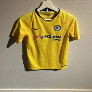 Köpt på Chelseas officiella shop. Knappast använd