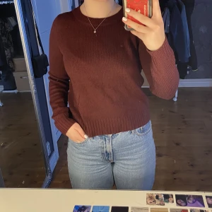 Stickad tröja - Väldigt bra skick. 