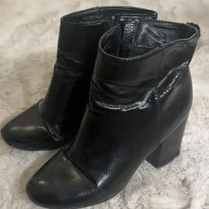 Stövletter  - Använda en del