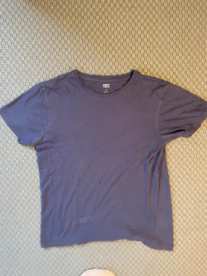 Lager 157 T-shirt - Säljs nu billigt så jag inte använder längre.