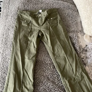 Byxor  - Vill inte ha dom längre  80kr+ 20frakt 