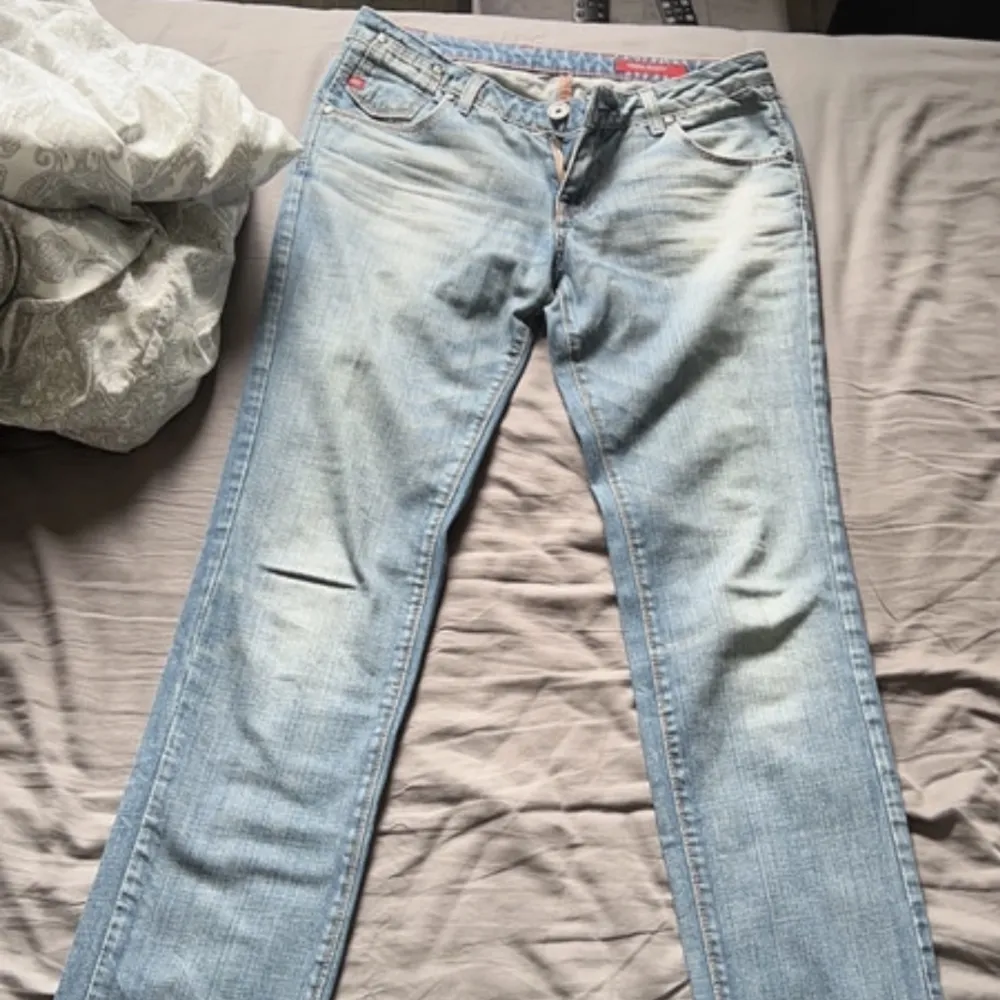 Låg midjade vintage jeans!. Jeans & Byxor.