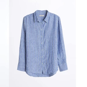 100% LINNE BLÅVITRANDIG LINNESKJORTA - Riktig linneskjorta i 100% linne från ginatricot