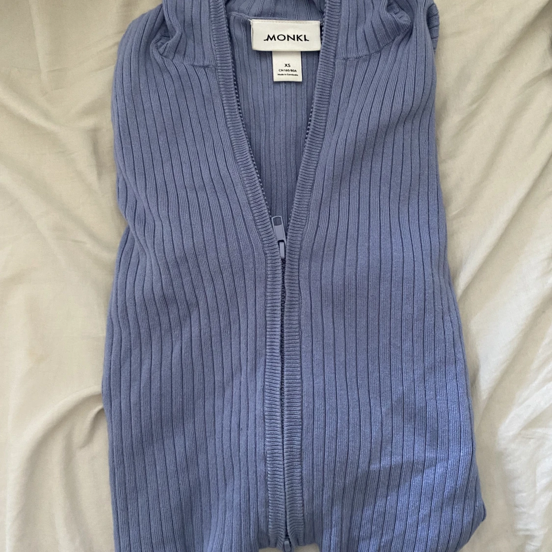 Topp med dragkedja  - 91