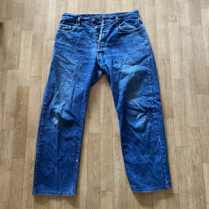 Jeans - Snygga jeans från dobber. Väl använda. Hittar ej storlek, men skulle tro de är 34or max.