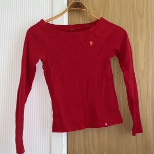 Tröja från EDC by esprit - I nyskick. Storlek S, passar även XS. Från märket EDC by Esprit.