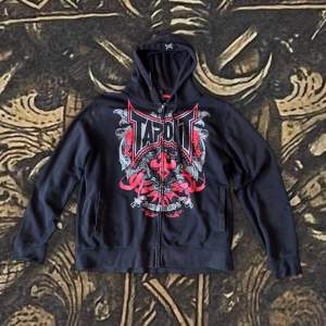 Tapout zip hoodie size XL fits L/M