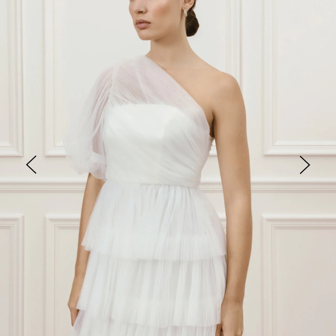 Brudklänning/ Studentklänning  - 91