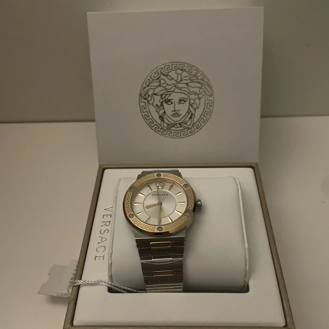 Versace Greca Logo - 91