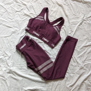 Stronger set - Strong set i bra skick, 700 kr för båda delarna (orginalpris runt 900kr)! 🤗