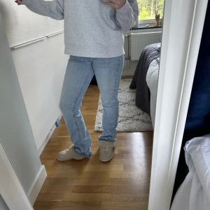 Jenas - Raka jeans från Zara i supersnygg tvätt😍passar S/36