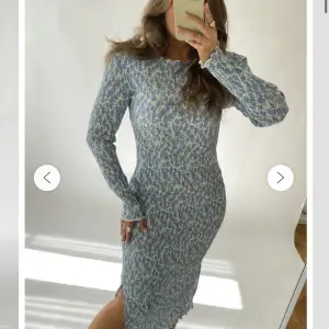 Säljer denna super fina klänning då den är för stor för mig. Aldrig använd! Storlek M💙 
