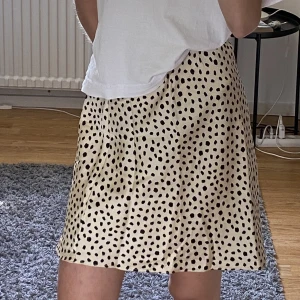 Jättegullig kjol - Kjol från ASOS i strl xs, perfekt till hösten med typ en stickad tröja💕