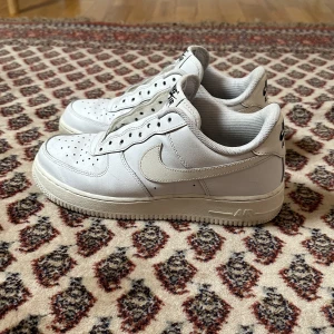 Nike air Force 1  - Air force 1 gjorda i Nike ID, säljs utan skosnören 