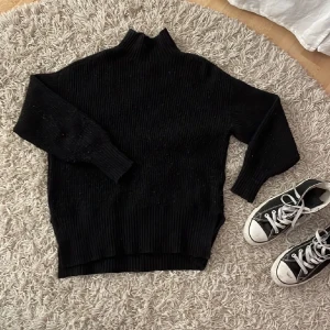 Tröja - Finns redan en annons med mer info!