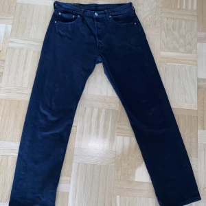 Levis Jeans - Levis Jeans 501 W34 L32. Bra skick men defekt på tag. Säljes pga stor strl. Pris kan diskuteras  