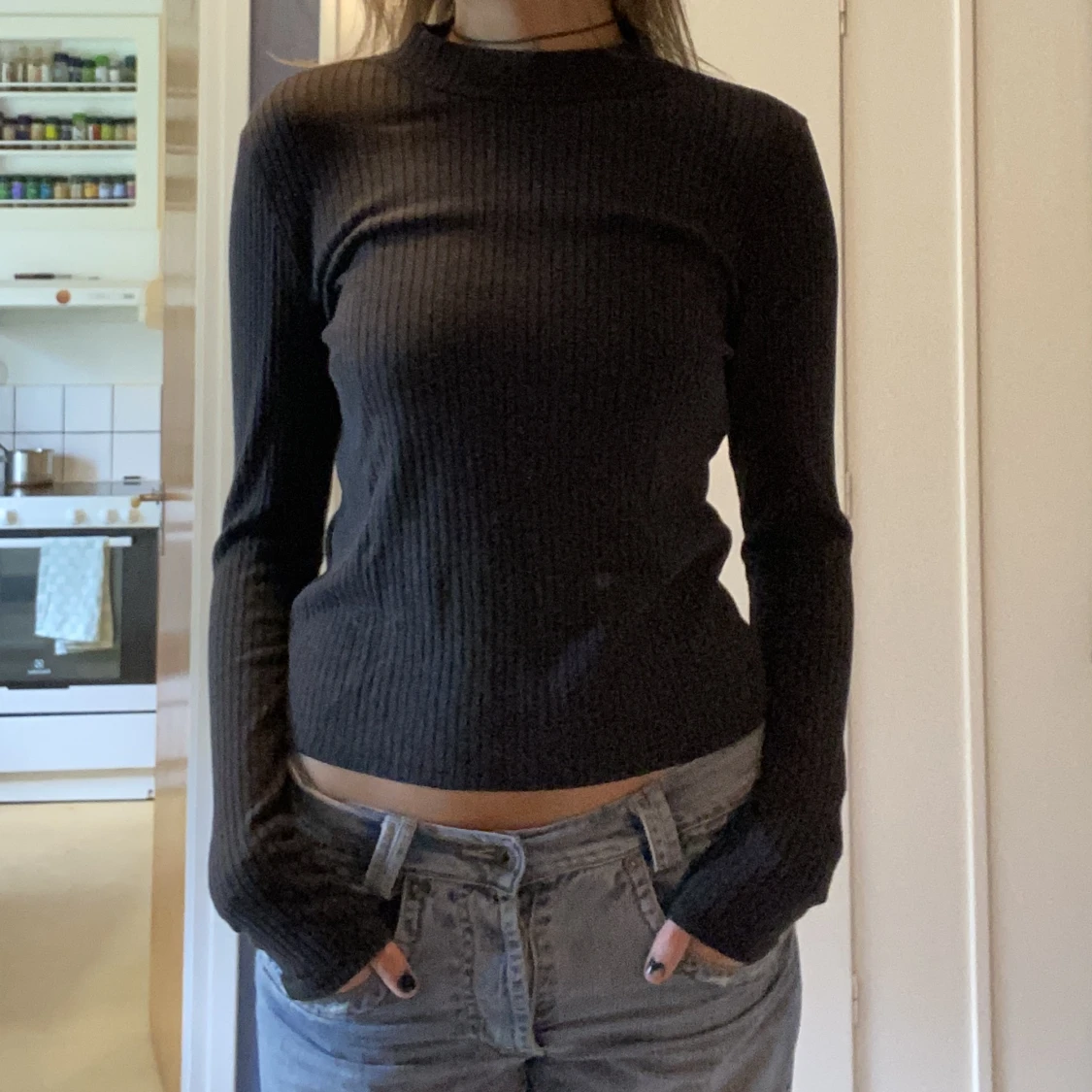 Ribbad svart polotröja!