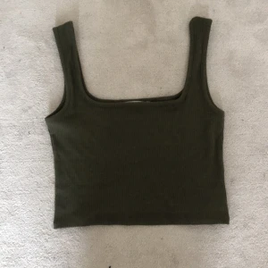 Grönt linne  - Jöttefint grönt linne