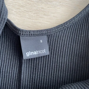 Gina linne🫶🏽 - Ett fint linne från Gina! Nästan alldrig använt!❤️