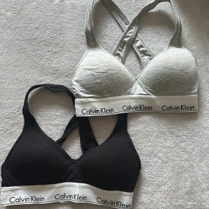Calvin klein bh - Nu säljer jag tyvvär mina försmå bh toppar från calvin klein knappt använda st pris 200kr båda för 300kr väldigt sköna och har även en liten push up! super sköna och fina. Skriv om du har några frågor eller vill se närmre! 