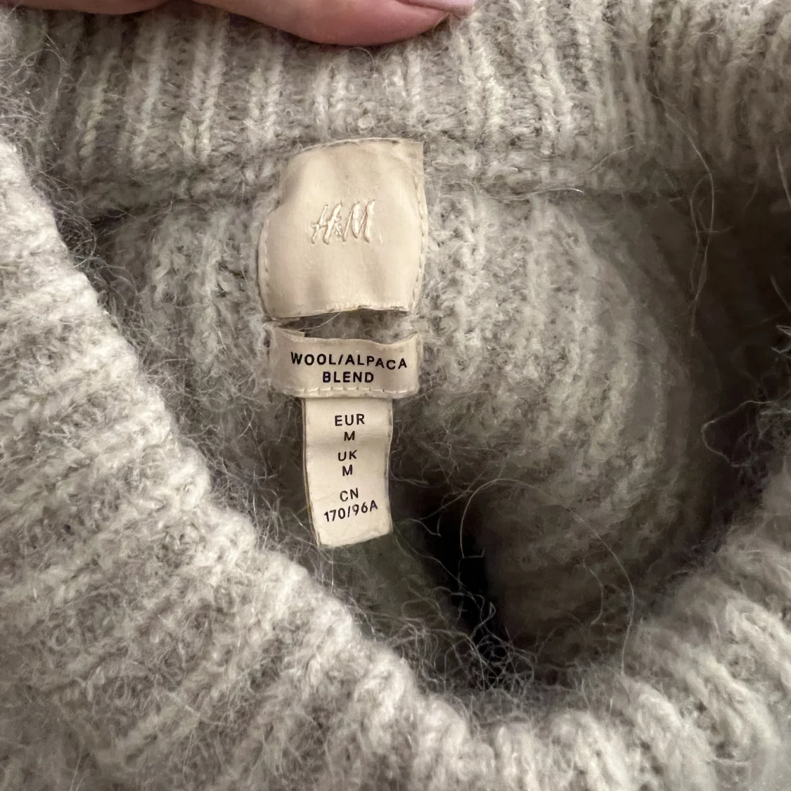 Stickad tröja  - 90