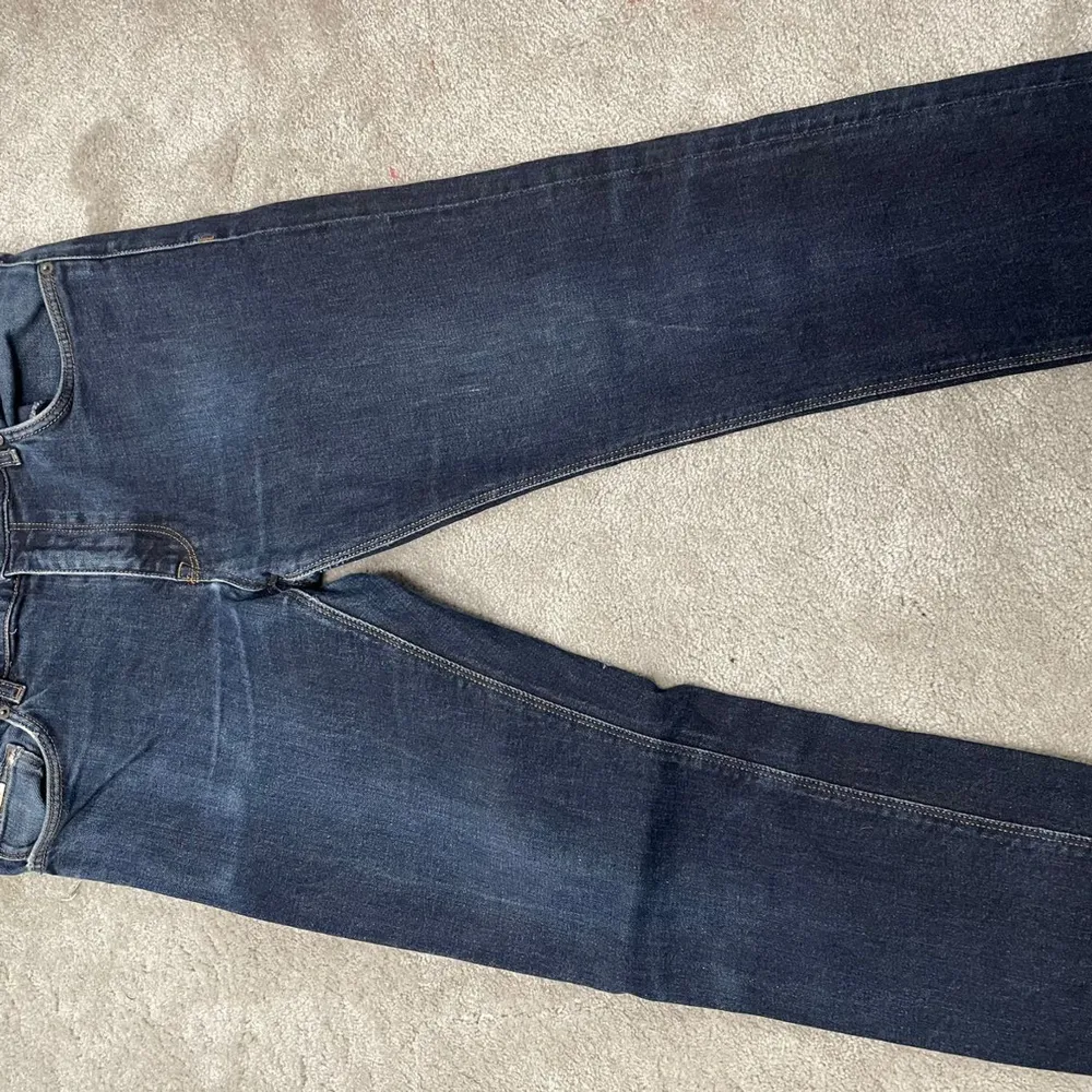 Hugo boss jeans Skick 8/10 Stl 34/30 (små i stl). Jeans & Byxor.