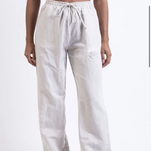 Linnebyxor  - Slutsålda linnebyxor från madlady i storleken xs-regular men är mer som en s/m💖💖