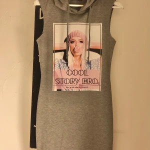 Street Sommar Klänning Cool Story Bro - Grå Street Klänning  Cool Stoy Bro St M  Aldrig använd FB Sisters