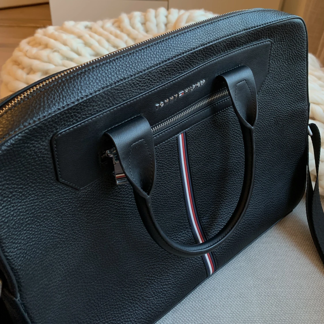 Tommy Hilfiger portfölj  - 90