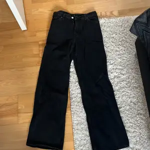 Yoko svarta jeans