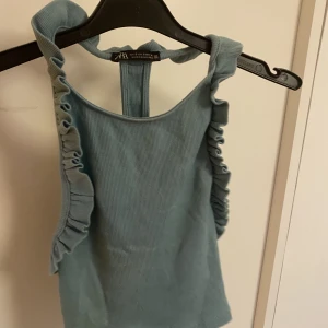 Zara topp - Söt topp från zara men som tyvärr inte kommer till användning, strl xs/s