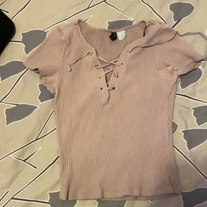 H&M tröja  - Kommer ej till användning 