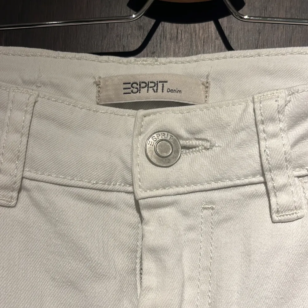 Espirit vita jeans 26/32 hel och ren. Jeans & Byxor.