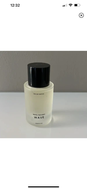 Parfym och mask - Båda