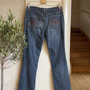 Jeans från 2000talet, Esprit💘Storlek M! Kan mötas upp i Stockholm eller frakta💌