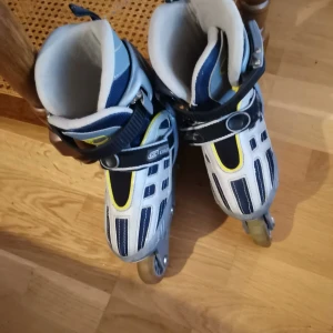 Roller blades storlek 32-35 - Roller blades storlek 32-35