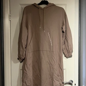 Lång tröja  - Aldrig använt 
