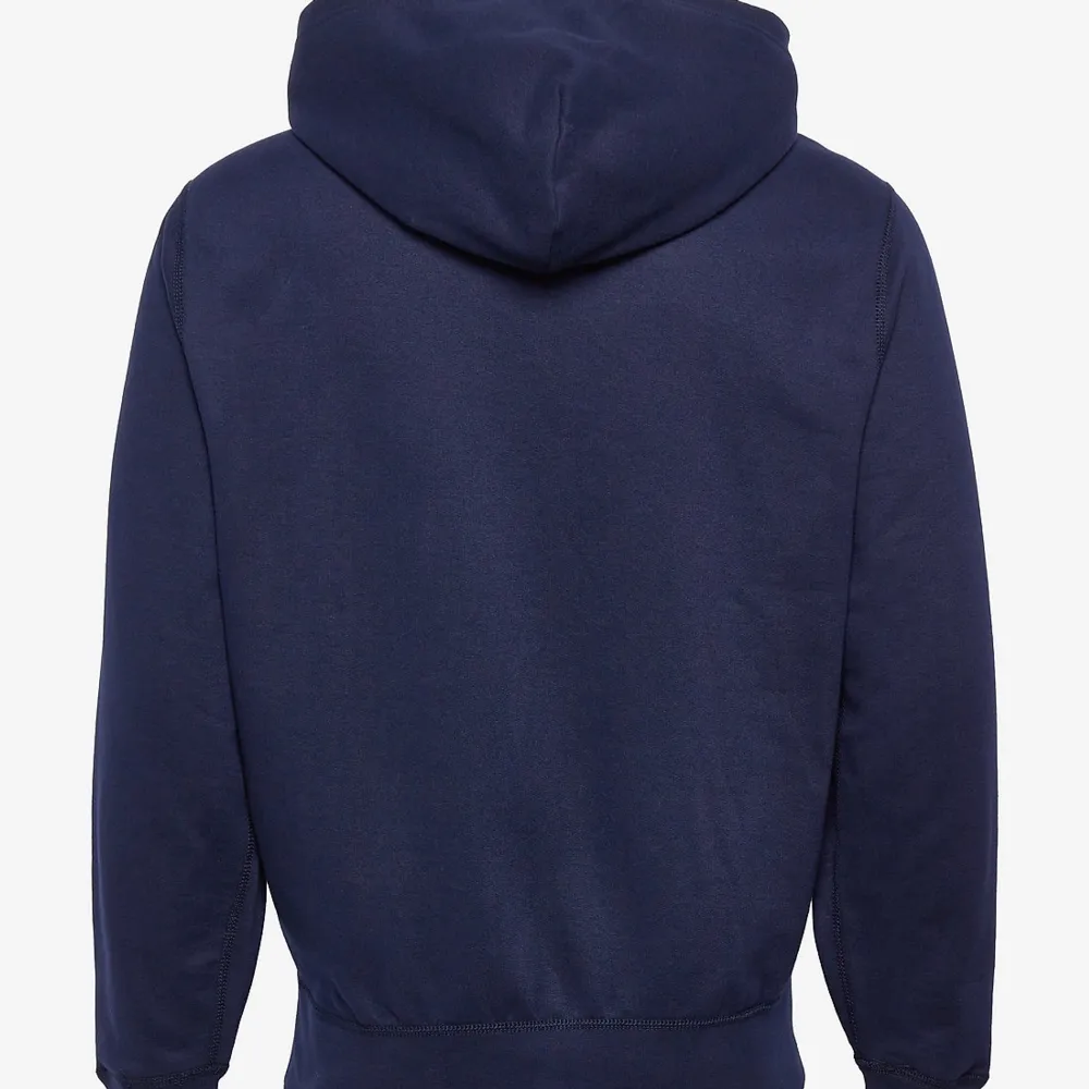 Mörk blå hoodie från Ralph lauren, bra skick!💙Herr modell! Nypris 1300kr och mitt pris 699kr, priset går att diskuteras!💙. Hoodies.