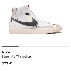 Skit snygga Nike blazer limiter edition som inte säljs längre i Sverige (säljs nya för upp mot 3000kr) använda men kommer tvättade (skriv för fler bilder)