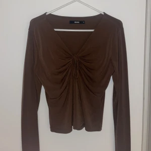 Brun tröja Bikbok  - Storlek M 