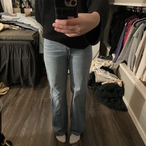 Blå jeans - Använda några gånger men dom är i bra skick