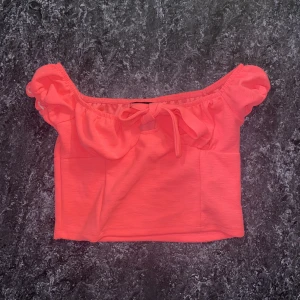 Singoalla top neon rosa - Jätte skrik neon rosa fin tröja, färgen gör sig inte rättvis på bild