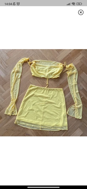 Gult set - Ett jätte gulligt gult set💛 passar bra till midsommar 