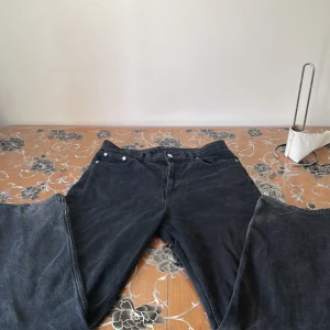 Weekday jeans  - Bra skick ,